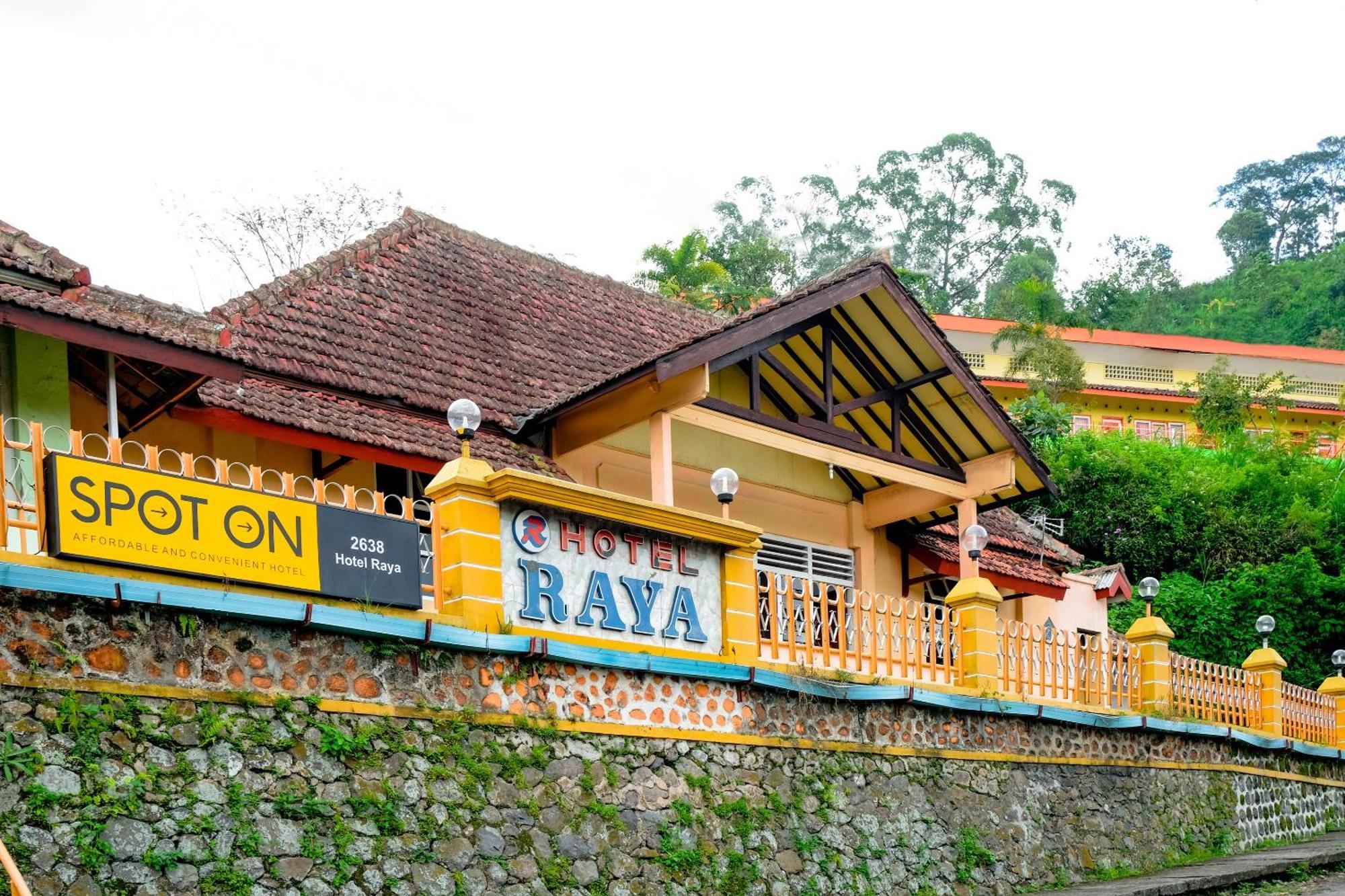 Oyo Life 2638 Hotel Raya Sarangan Exteriör bild